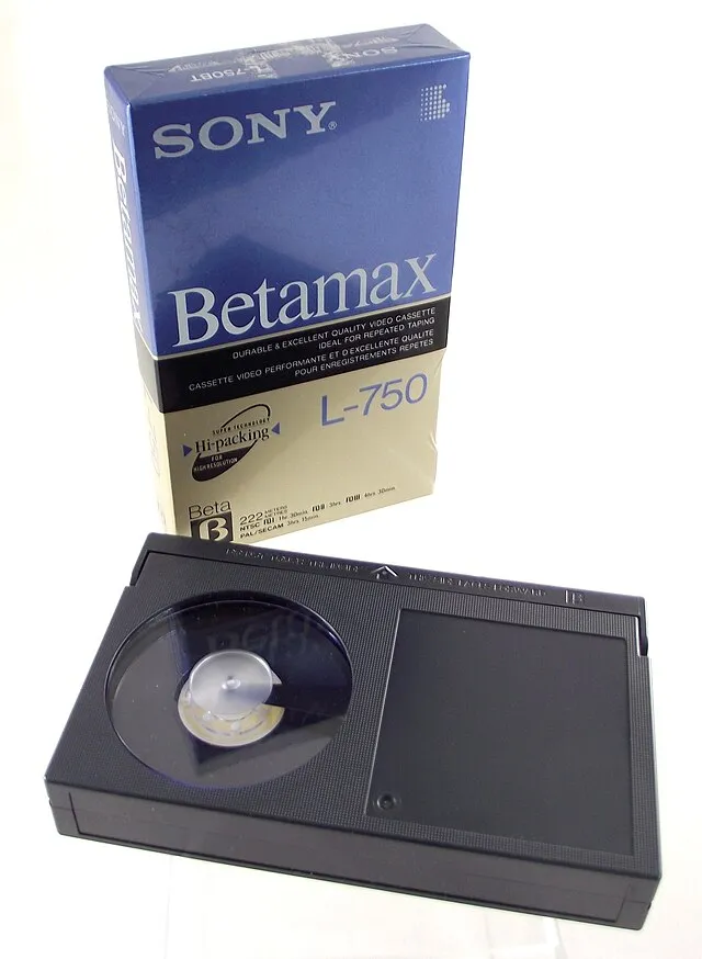 Museum of Obsolete Media on Wikimedia Commons 