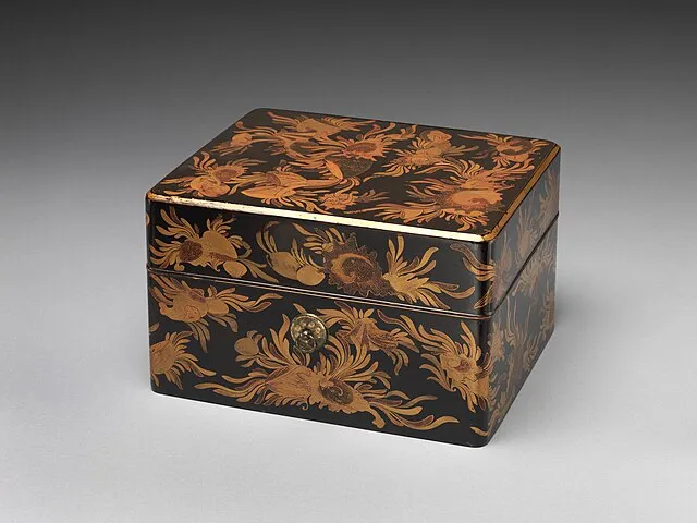 Japan; Box; Lacquer on Wikimedia Commons
