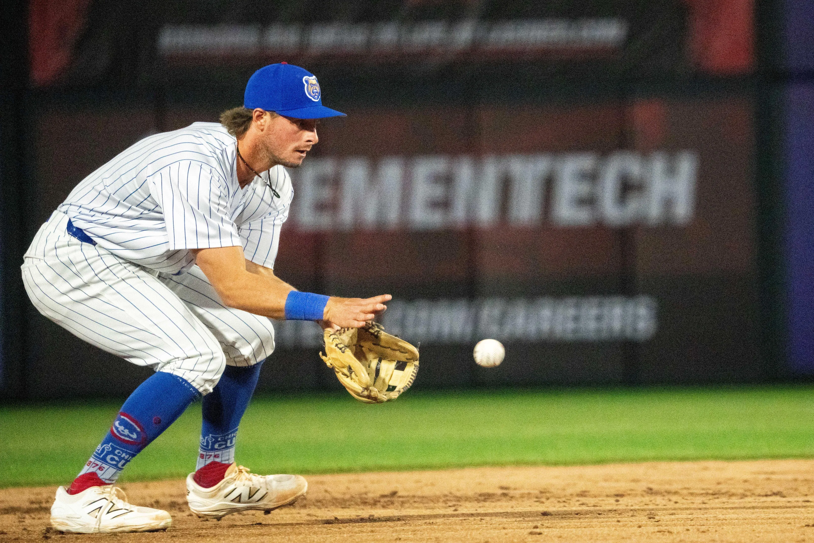Cubs Reclaim Ben Cowles, Adding Versatile Infield Depth