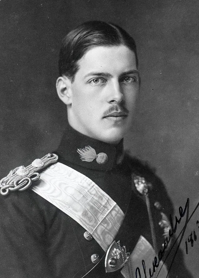 Charles Chusseau-Flaviens on Wikimedia Commons 