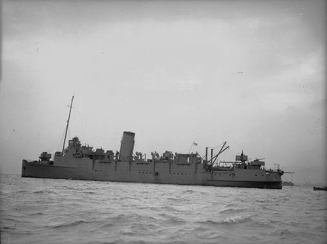 Beadell, S J (Lt), Royal Navy official photographer on Wikimedia Commons
