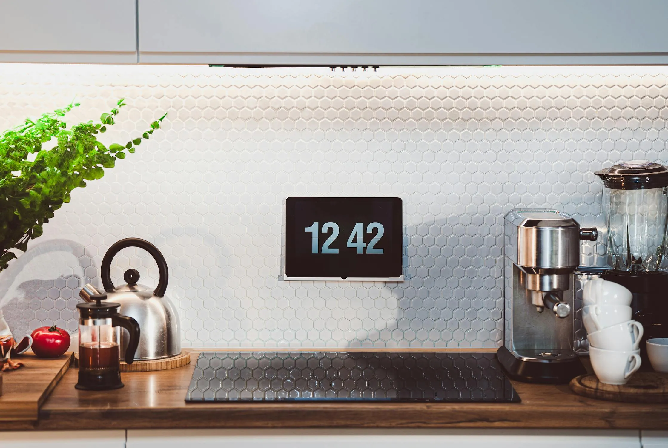 20 Kitchen Gadgets That Will Revolutionize Cooking in 2025