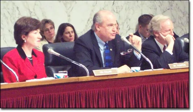 Office of Senator Fred Thompson on Wikimedia