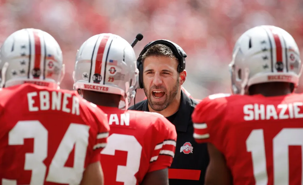 Mike Vrabel Named NFL Coach of the Year as Patriots Prepare for Super Bowl LX