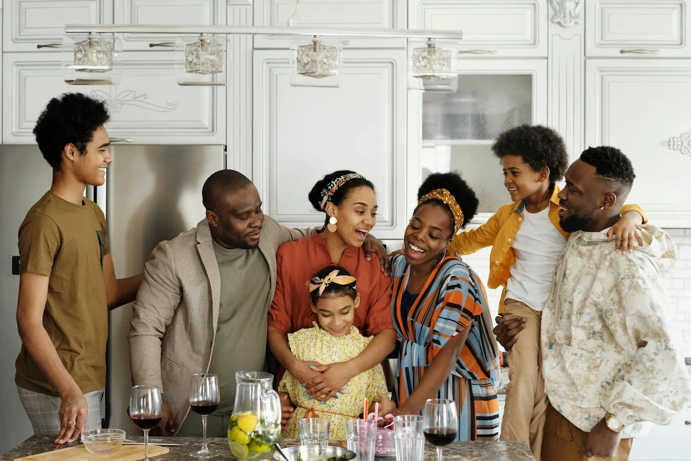 10 House Rules You Only Understand If You Grew Up in a Big Family