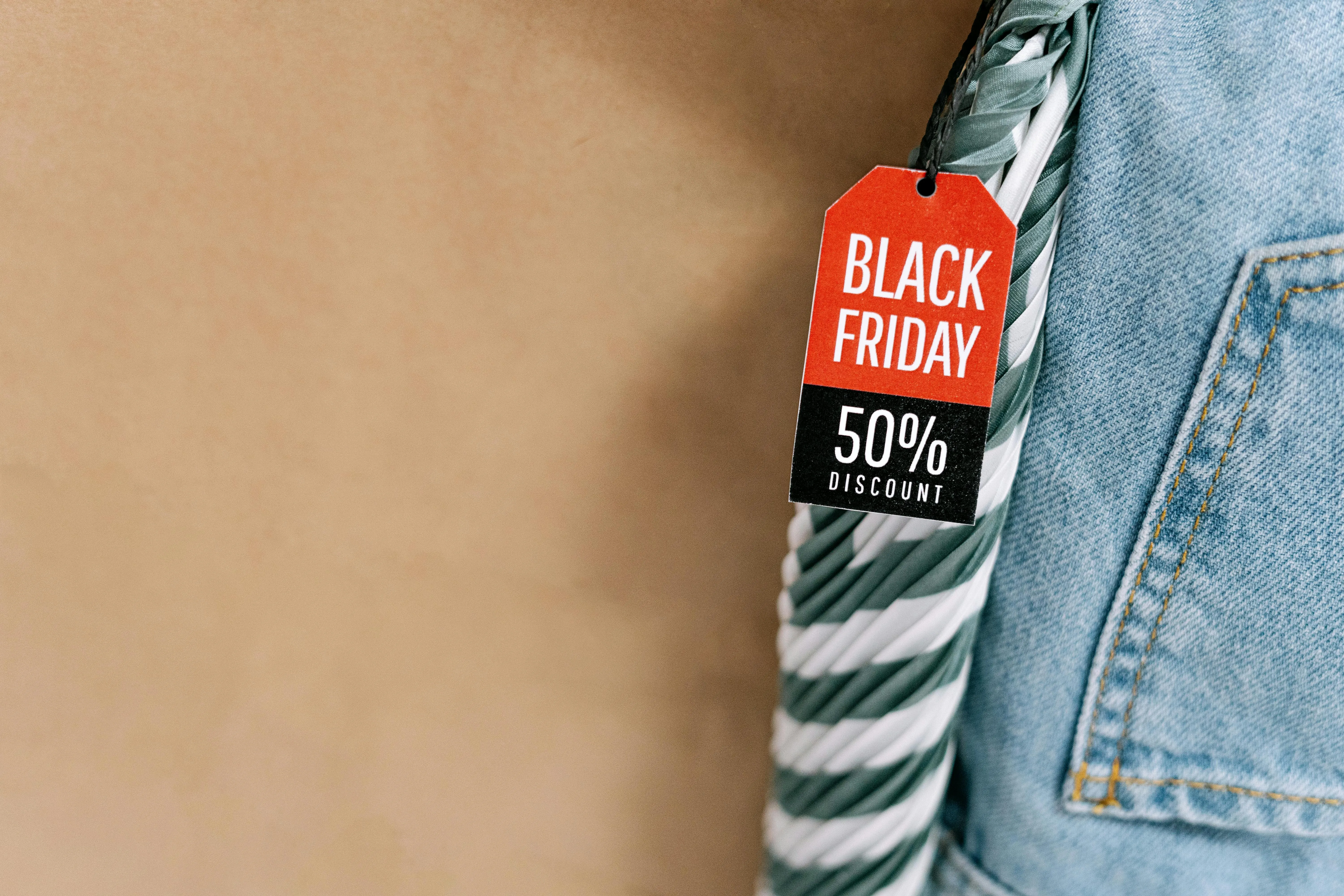 18 Black Friday Flyers That People Waited All Year For