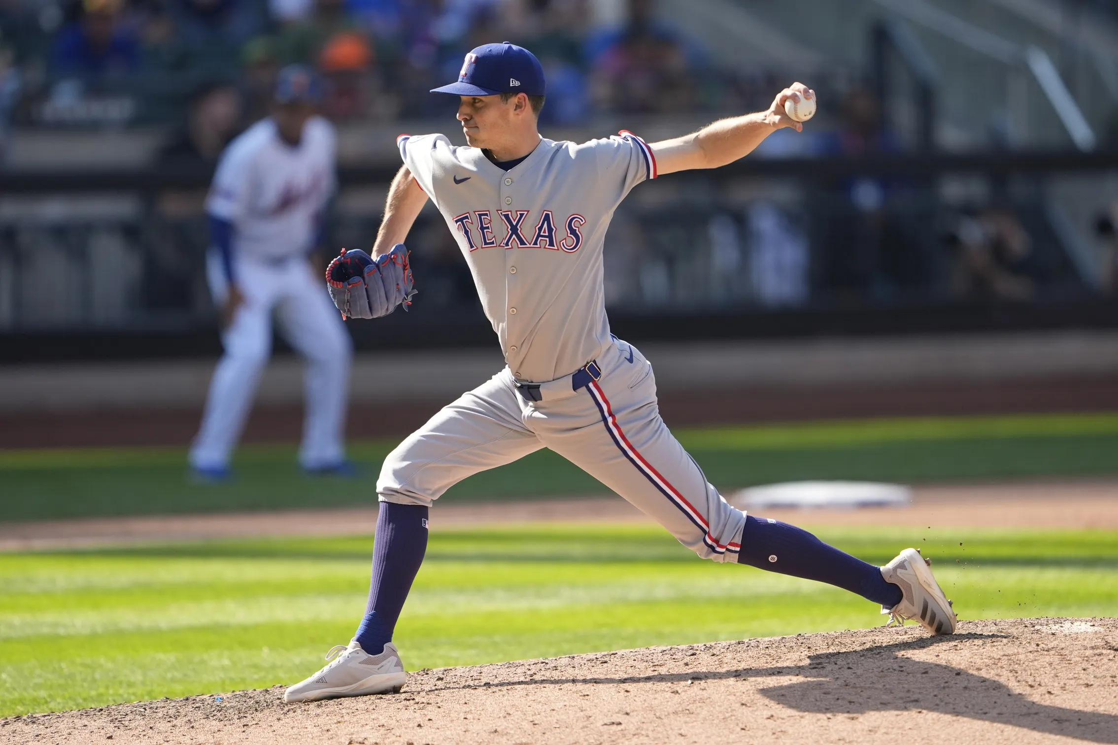 Cubs Add Veteran Reliever Hoby Milner in Early Offseason Move