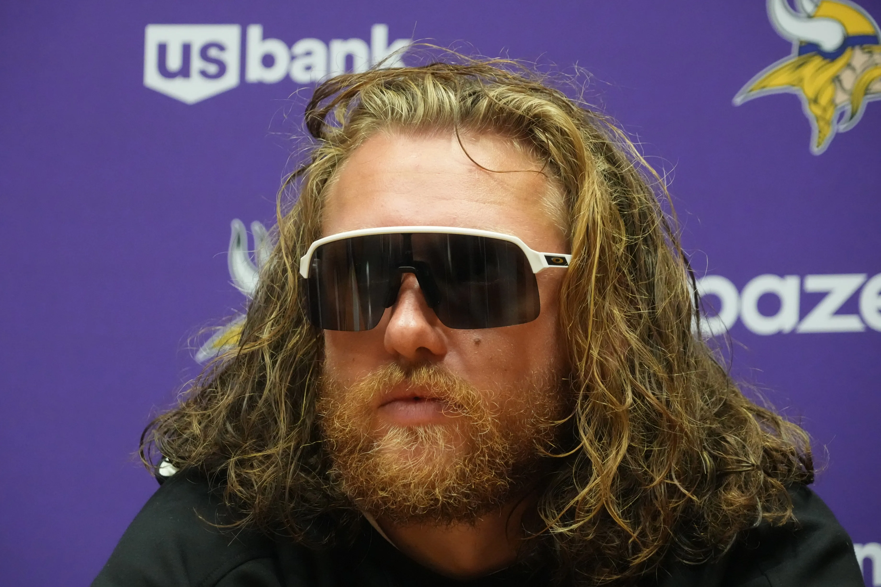 Vikings Restructure TJ Hockenson’s Contract to Create Cap Flexibility