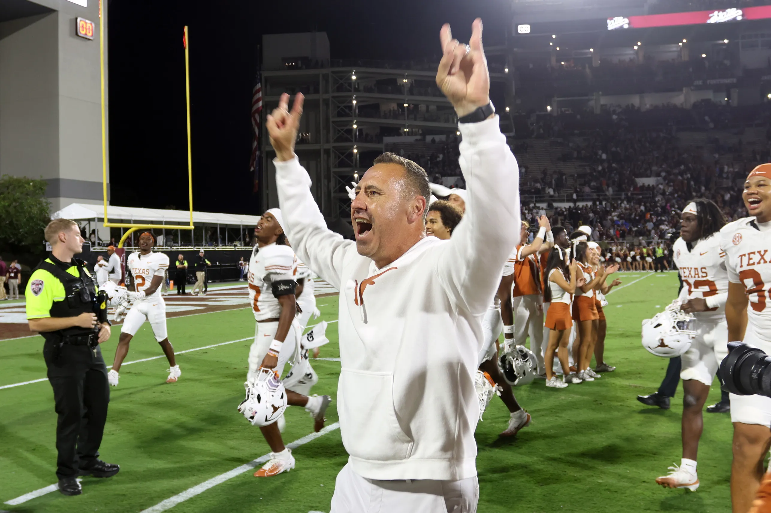 Texas Coach Steve Sarkisian Shuts Down NFL Rumors, Keeps Focus on Longhorns’ Title Push