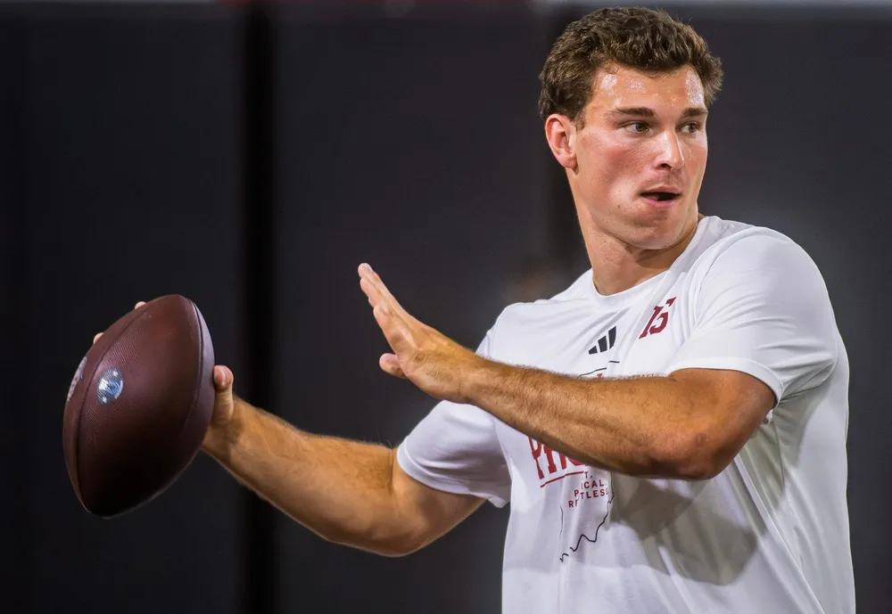 Raiders Set Up Quarterback Transition Plan as Fernando Mendoza Learns from Kirk Cousins