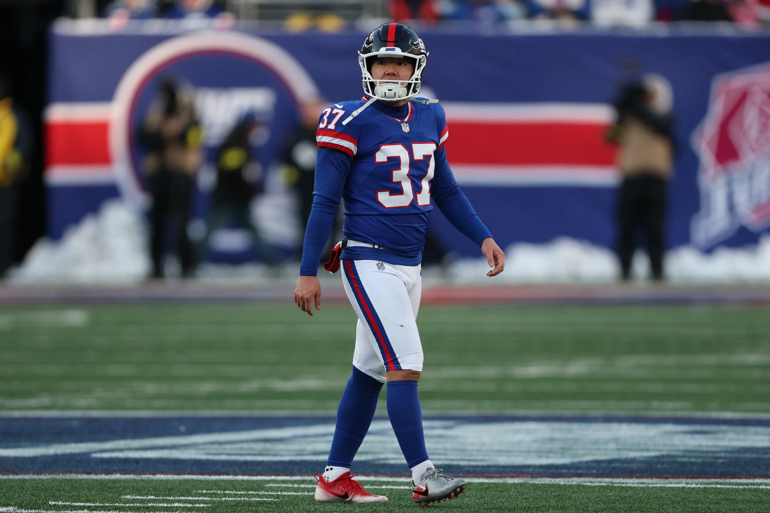 Giants Kicking Chaos Leads To Viral Miss That Accidentally Saved A Life