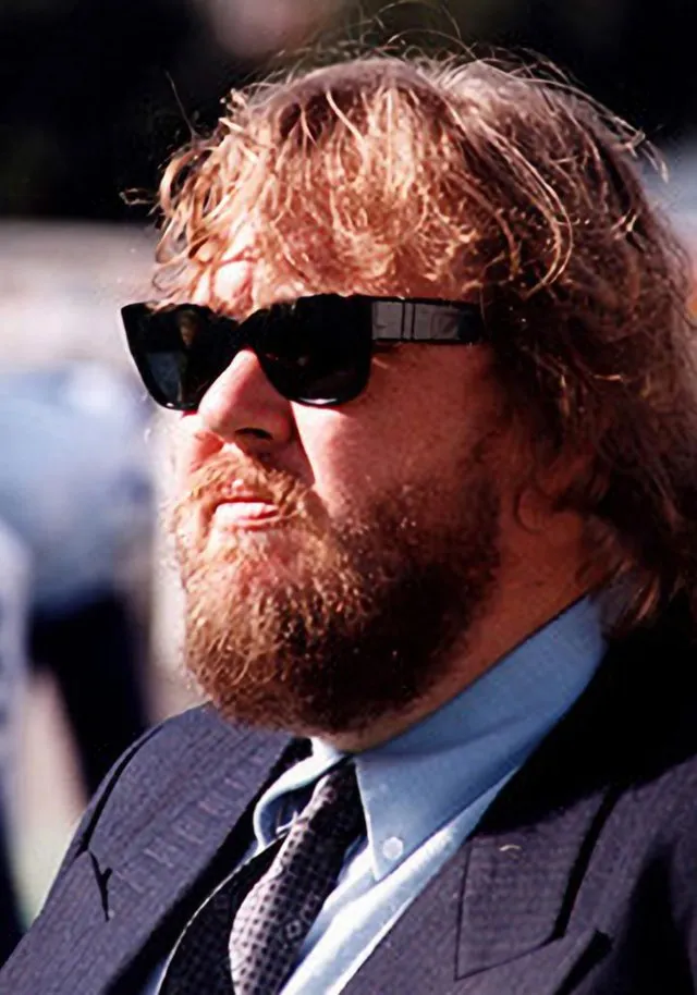 Mike F. Campbell on Wikimedia Commons 