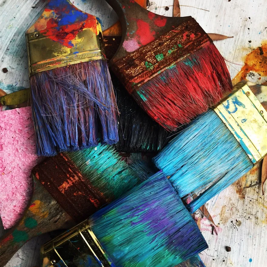  RhondaK Native Florida Folk Artist from Unsplash