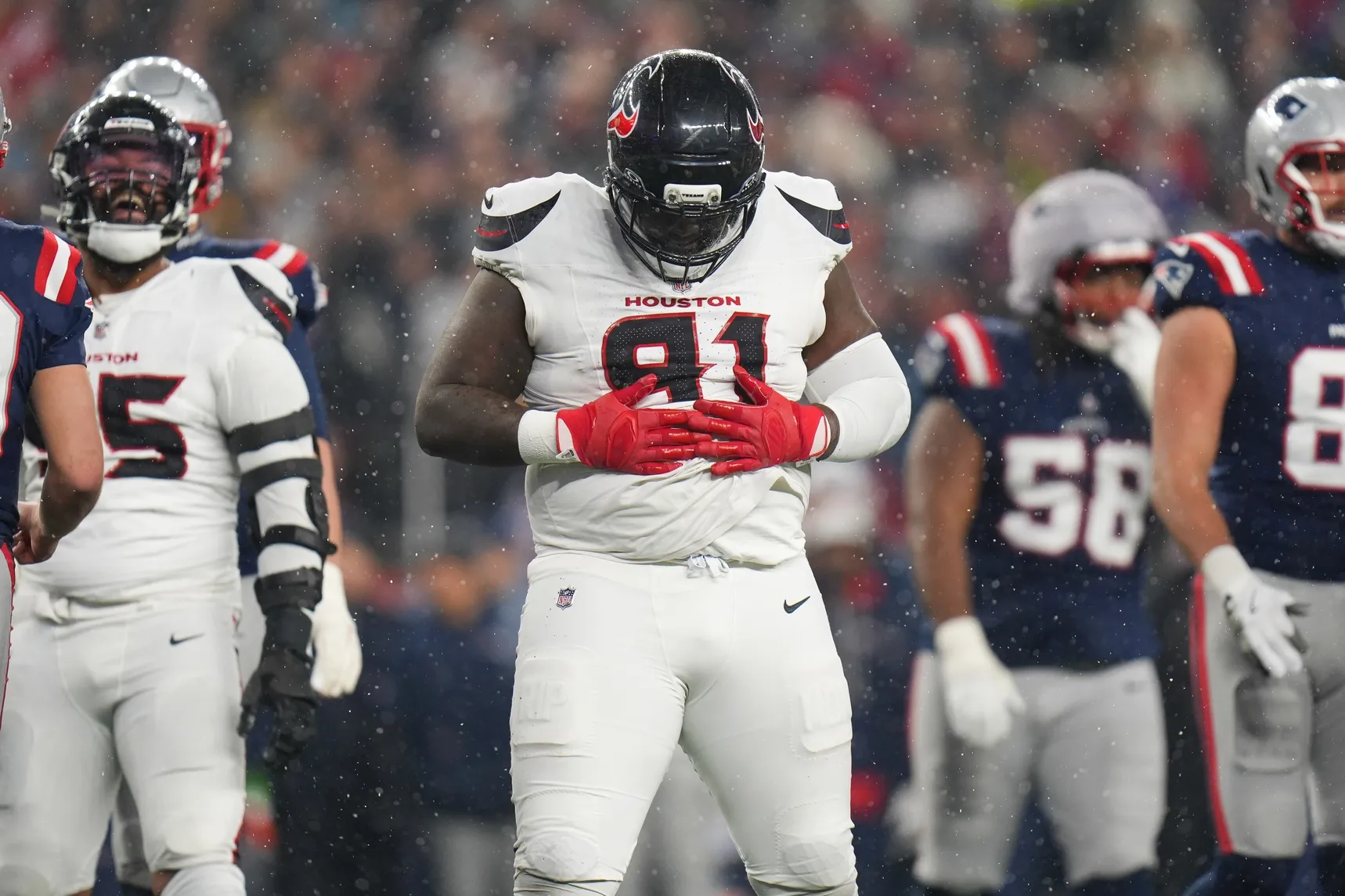 Texans Re-Sign Naquan Jones to Maintain Interior Defensive Depth