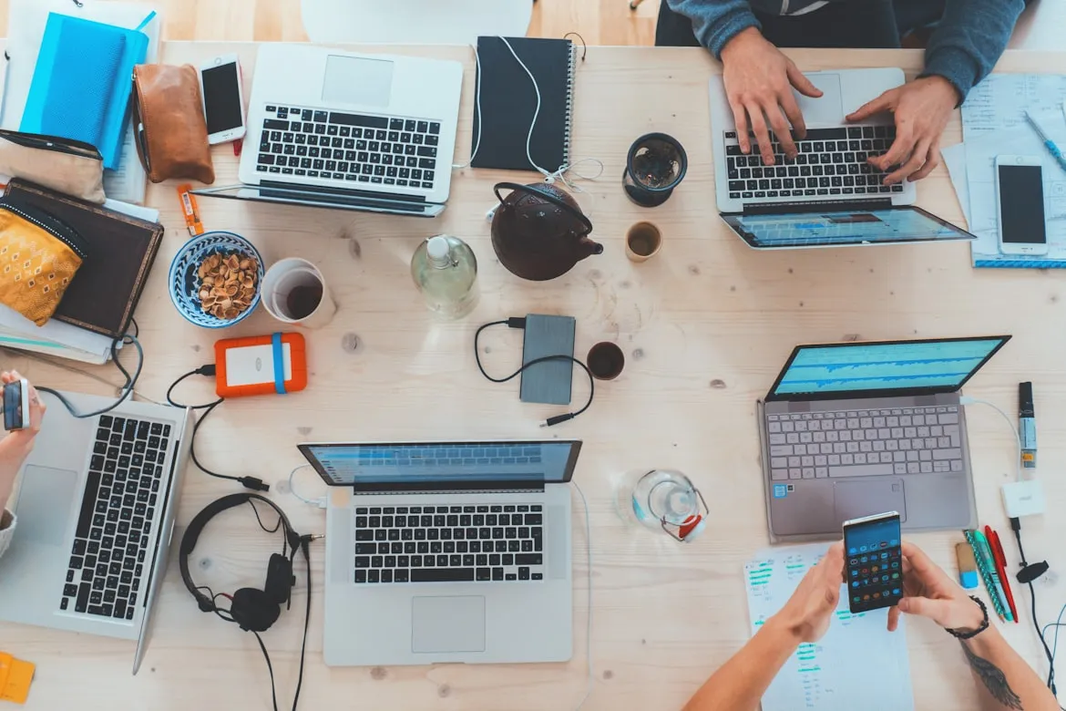 18 Devices Everyone Borrowed From Friends