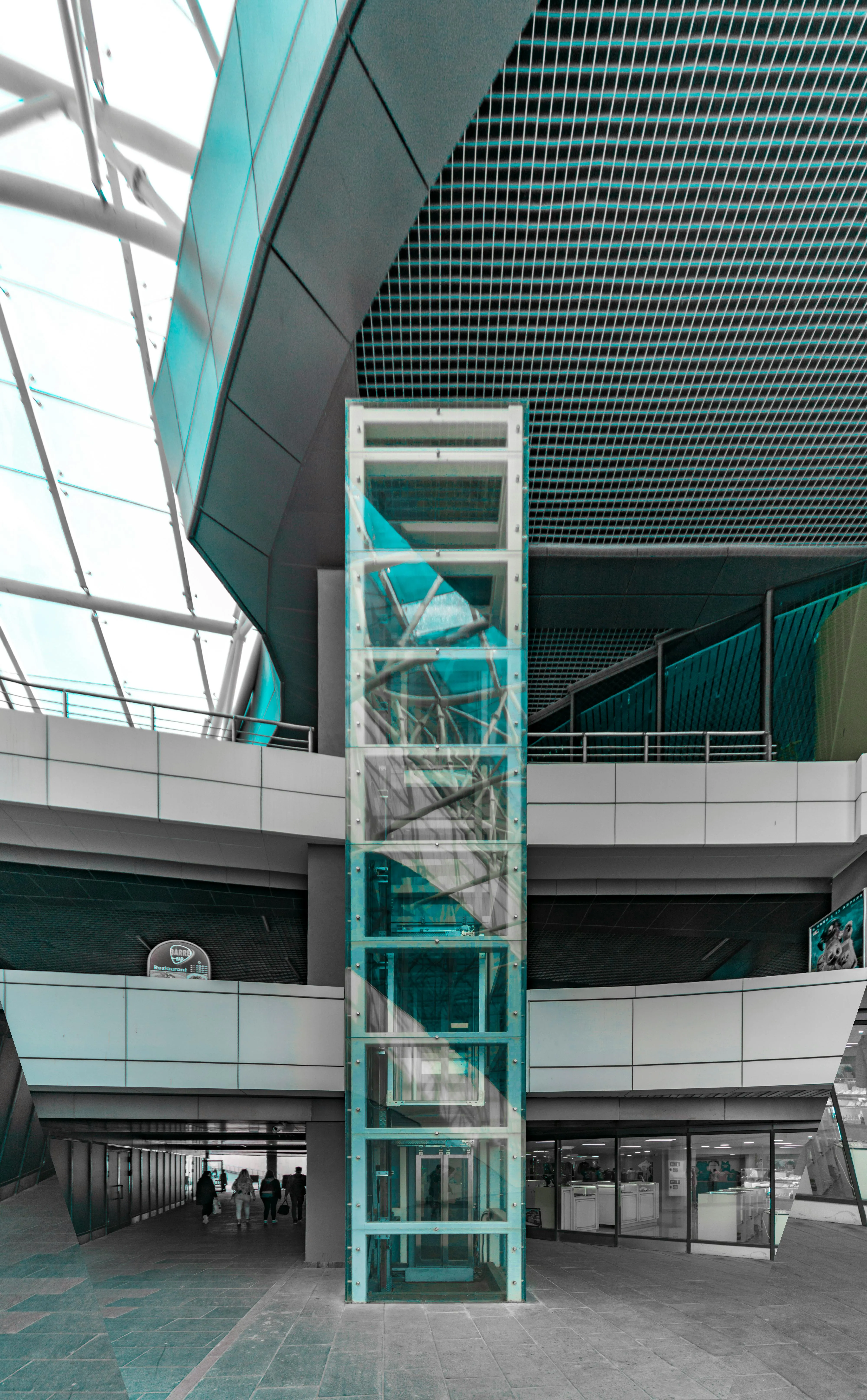 Artem Saranin on Pexels 
