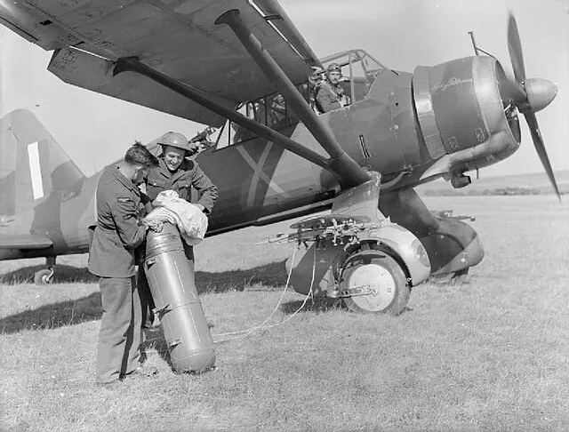 Stanley Arthur Devon on Wikimedia Commons 