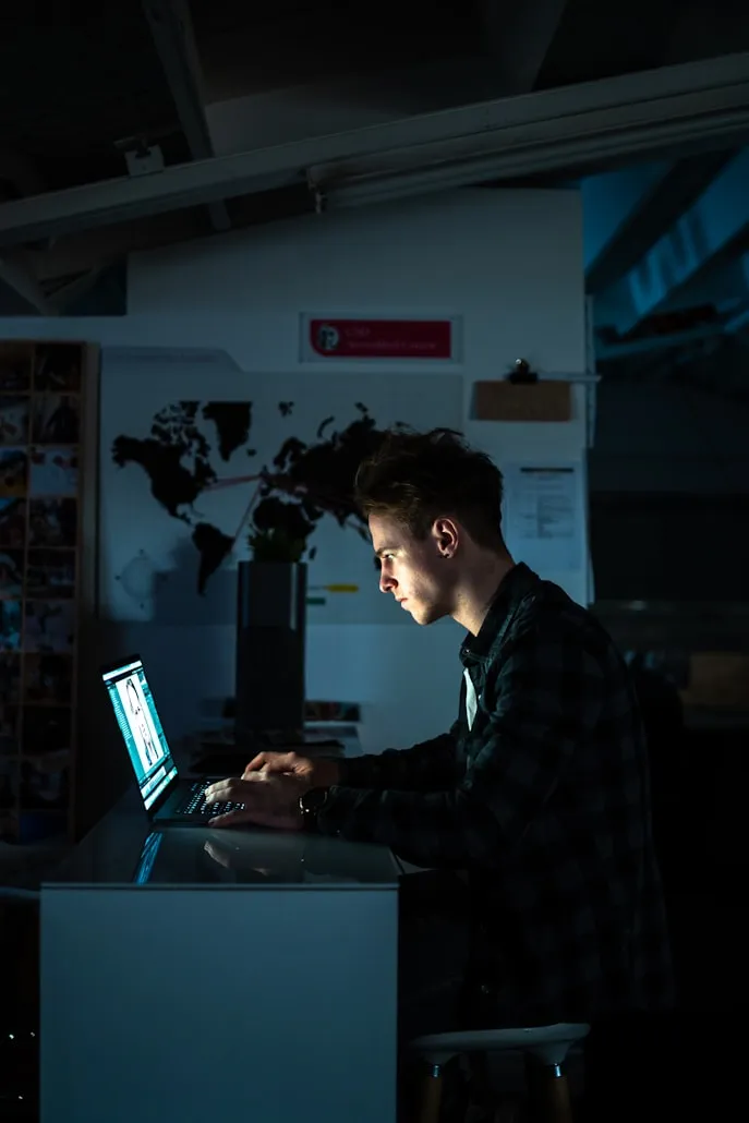 visualsoflukas on Unsplash