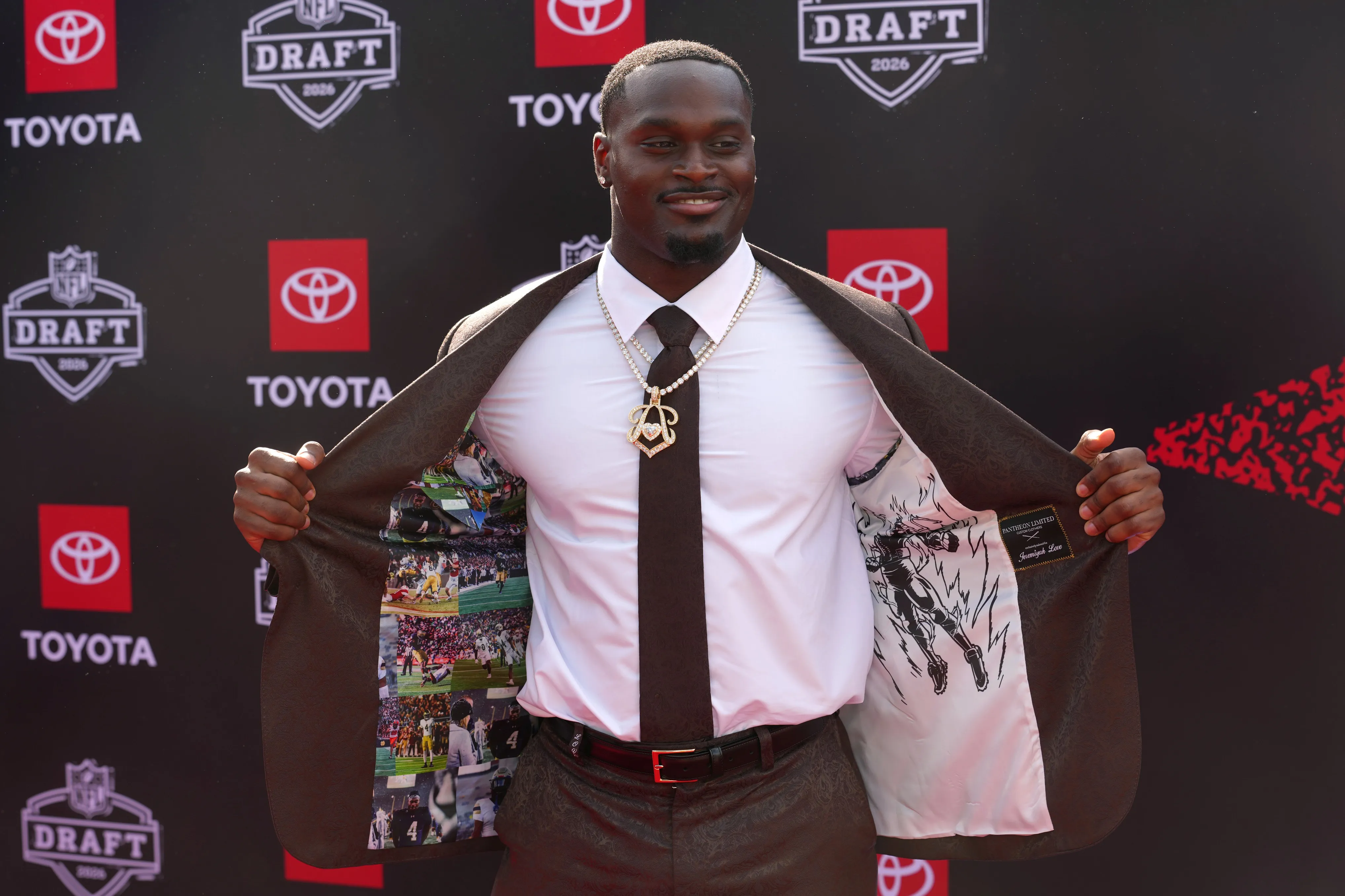 Cardinals Weigh Options at No. 3 as Jeremiyah Love Gains Momentum