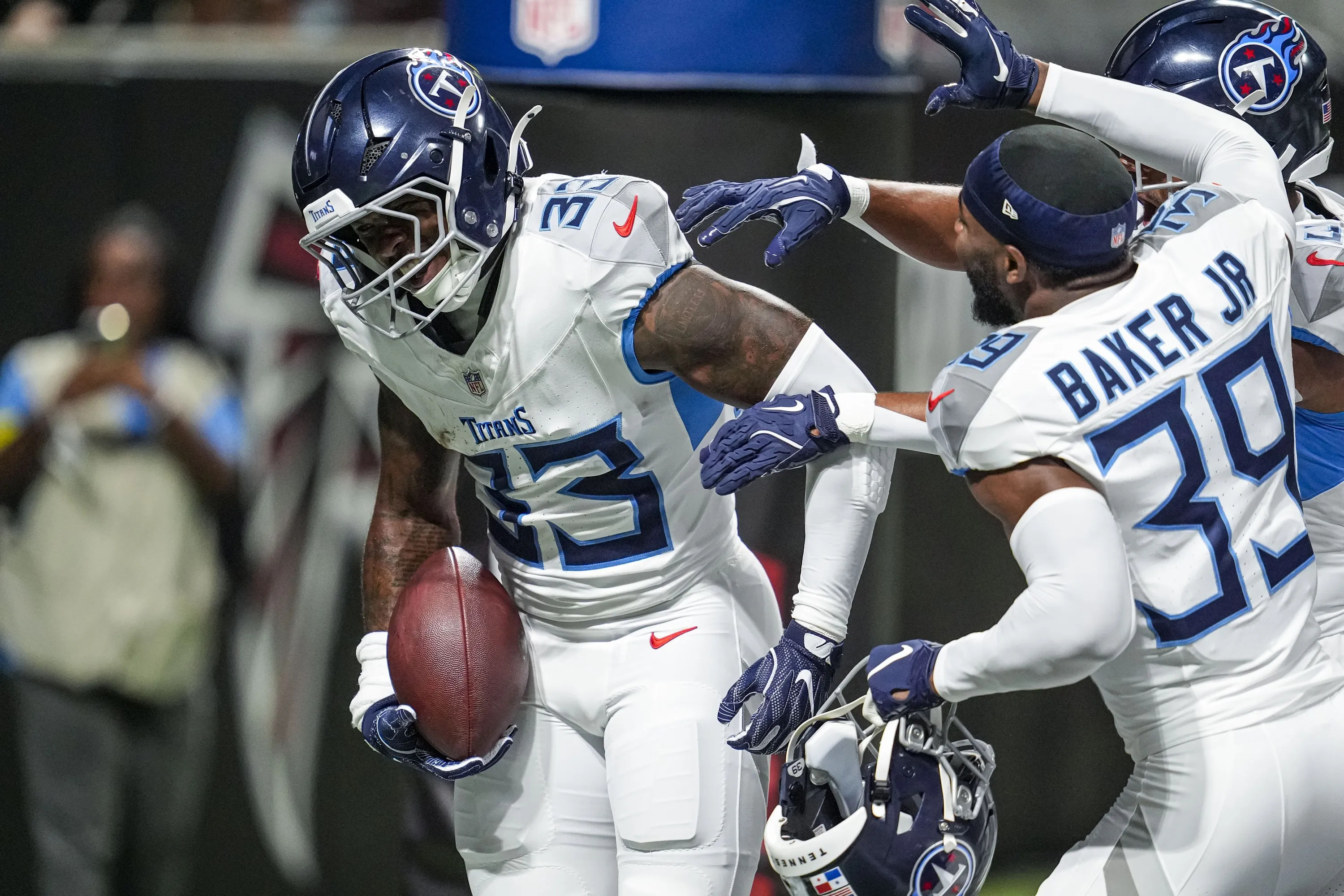 Titans Expect Safety Kendell Brooks to Return for Week 14 Clash With Browns