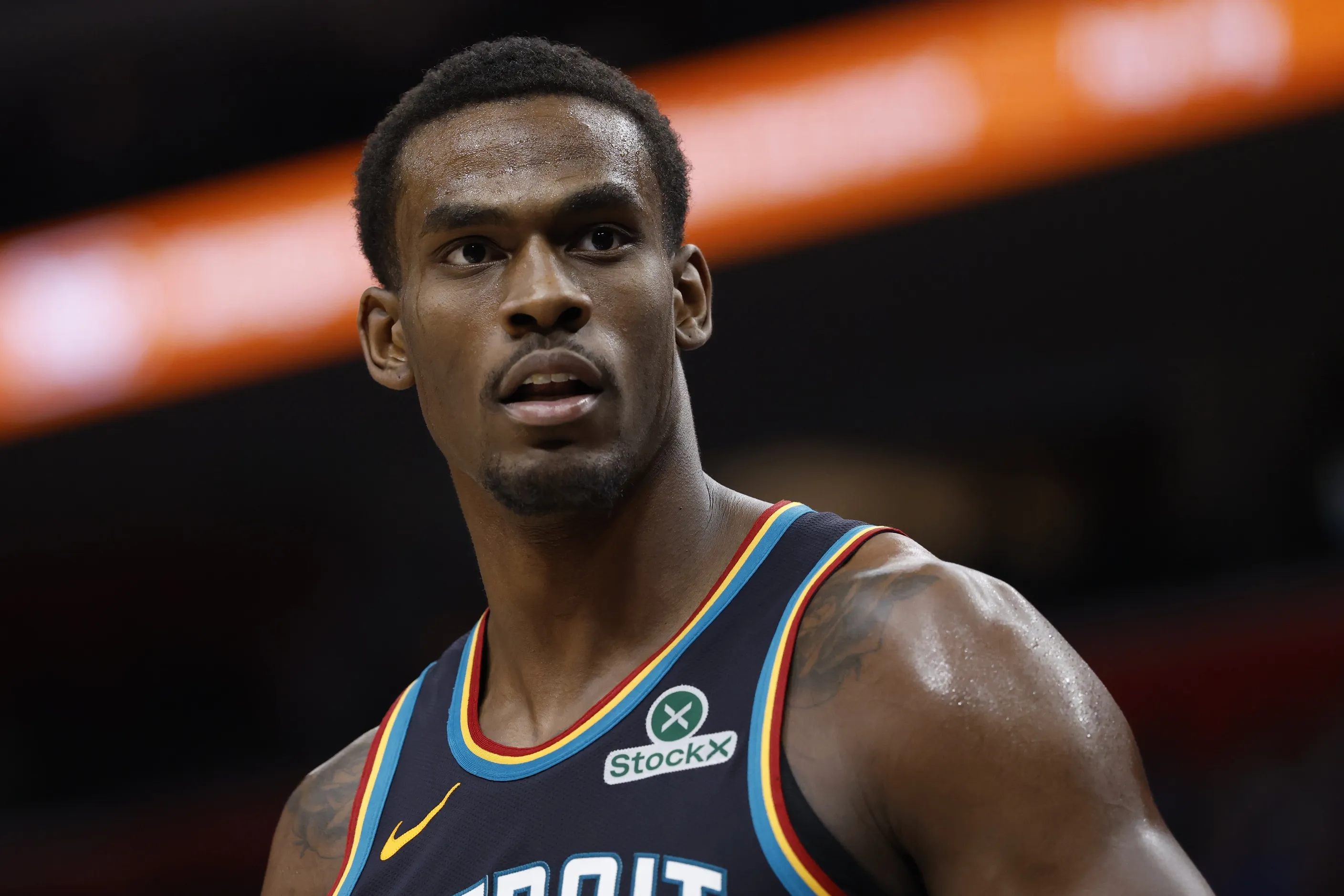 Duren Soars Over Wembanyama, Even as Pistons Battle Spurs in Statement Game