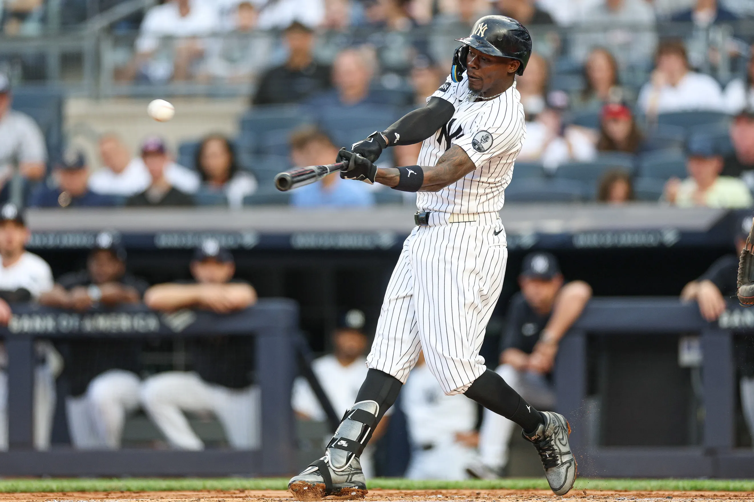 Jazz Chisholm Jr. Stays Without Protective Cup After Painful Yankees Injury