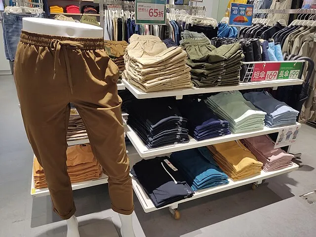 Nadihauming Hong on Wikimedia Commons