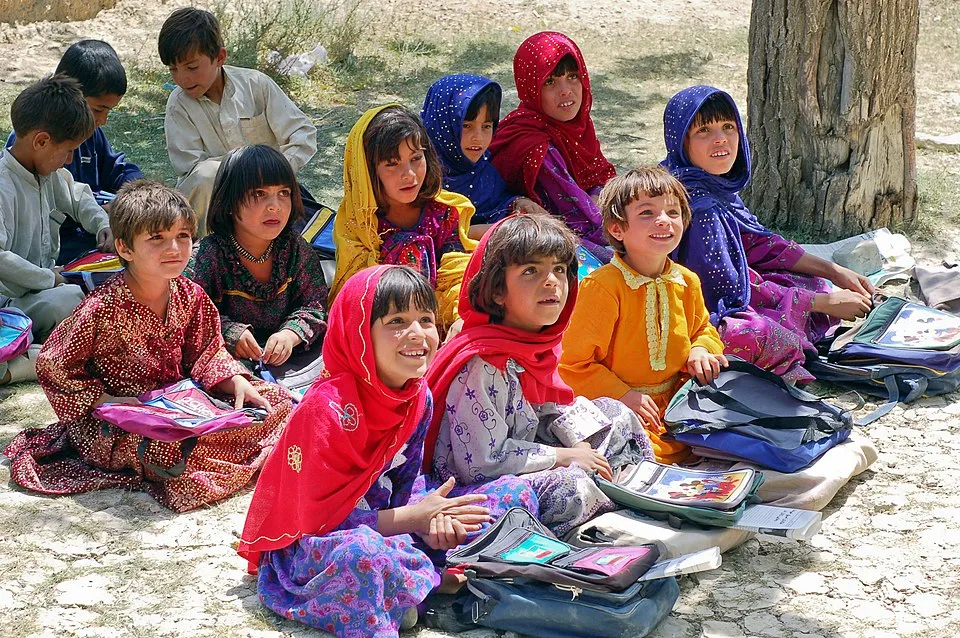 14 Things Every Kid Was Punished For in the 1970s That Seem Unbelievable Today