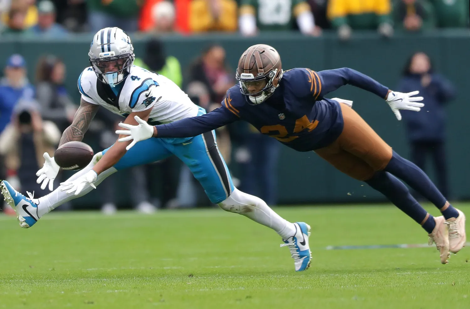 Panthers’ Tetairoa McMillan Questionable for Week 10 vs. Saints with Hamstring Injury