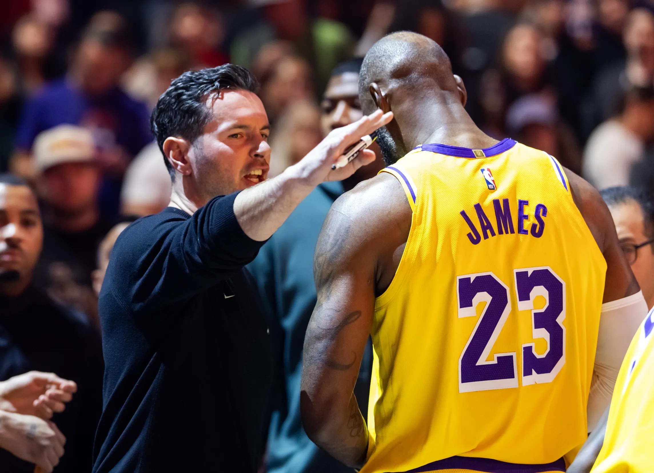 LeBron’s Late Push Lifts Lakers as Redick Searches for Rhythm