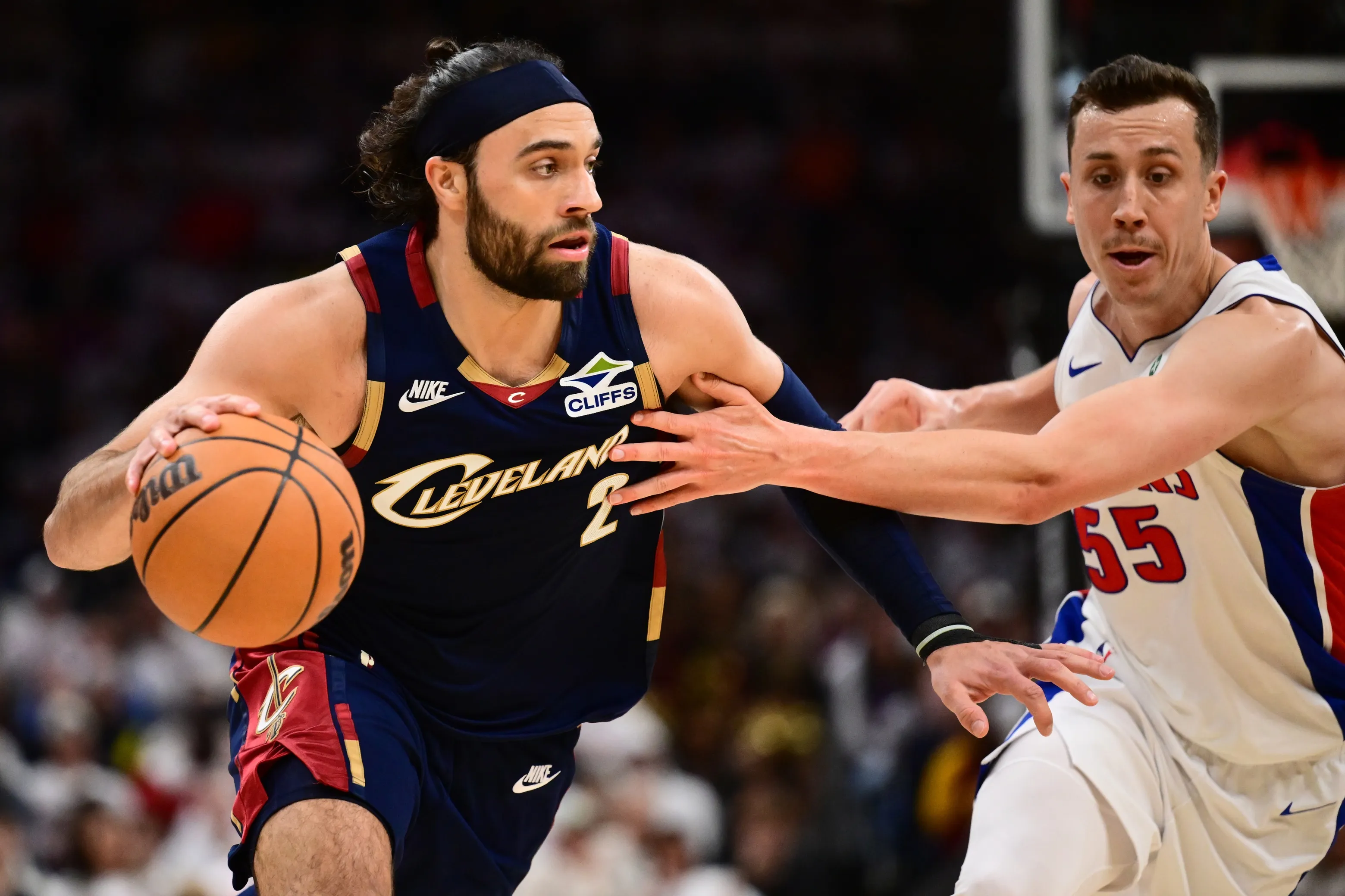 Max Strus Sparks Cavaliers’ Gritty Game 3 Victory Over Determined Pistons
