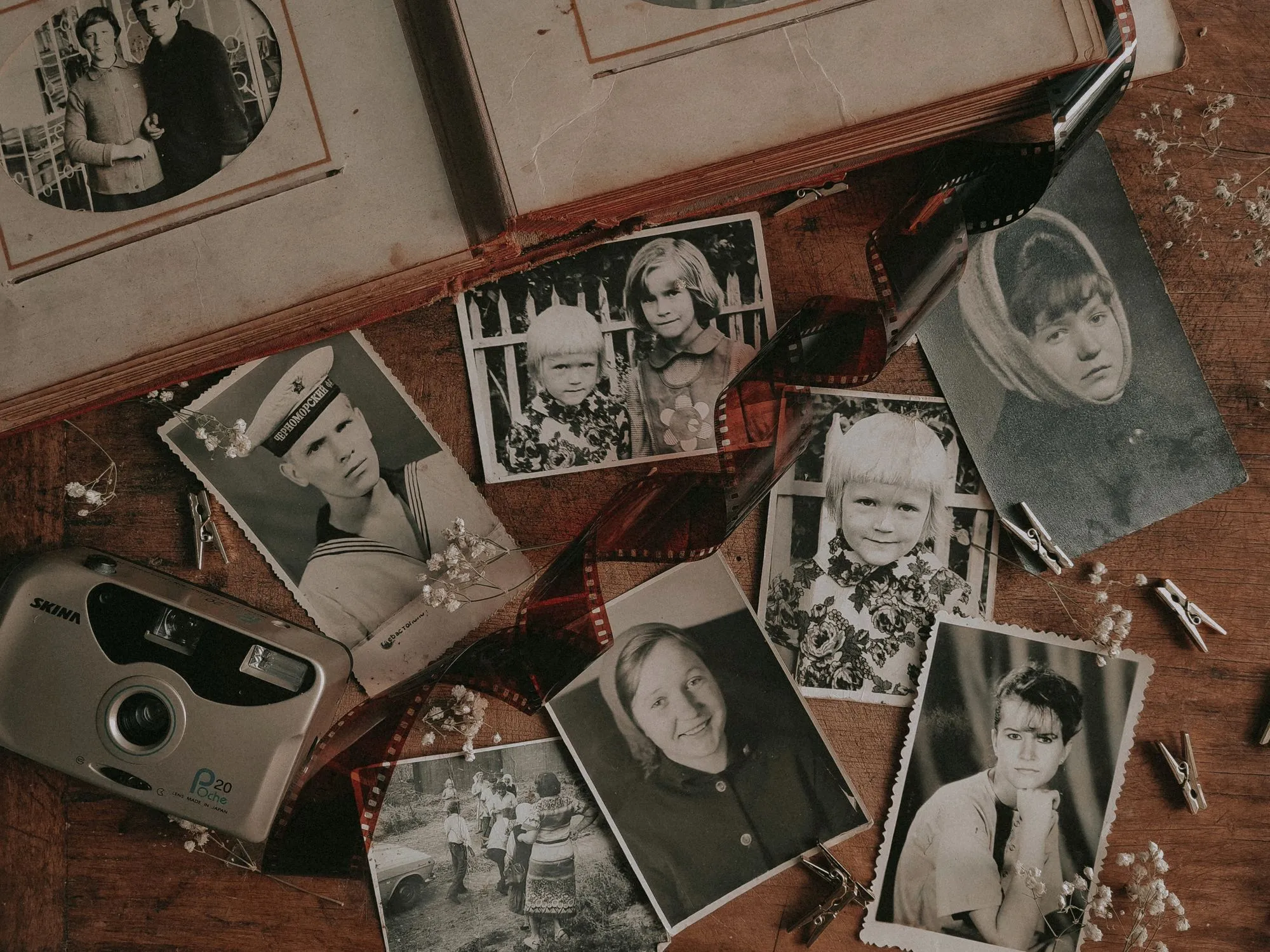 15 Things '90s Kids Remember About Getting Photos Developed