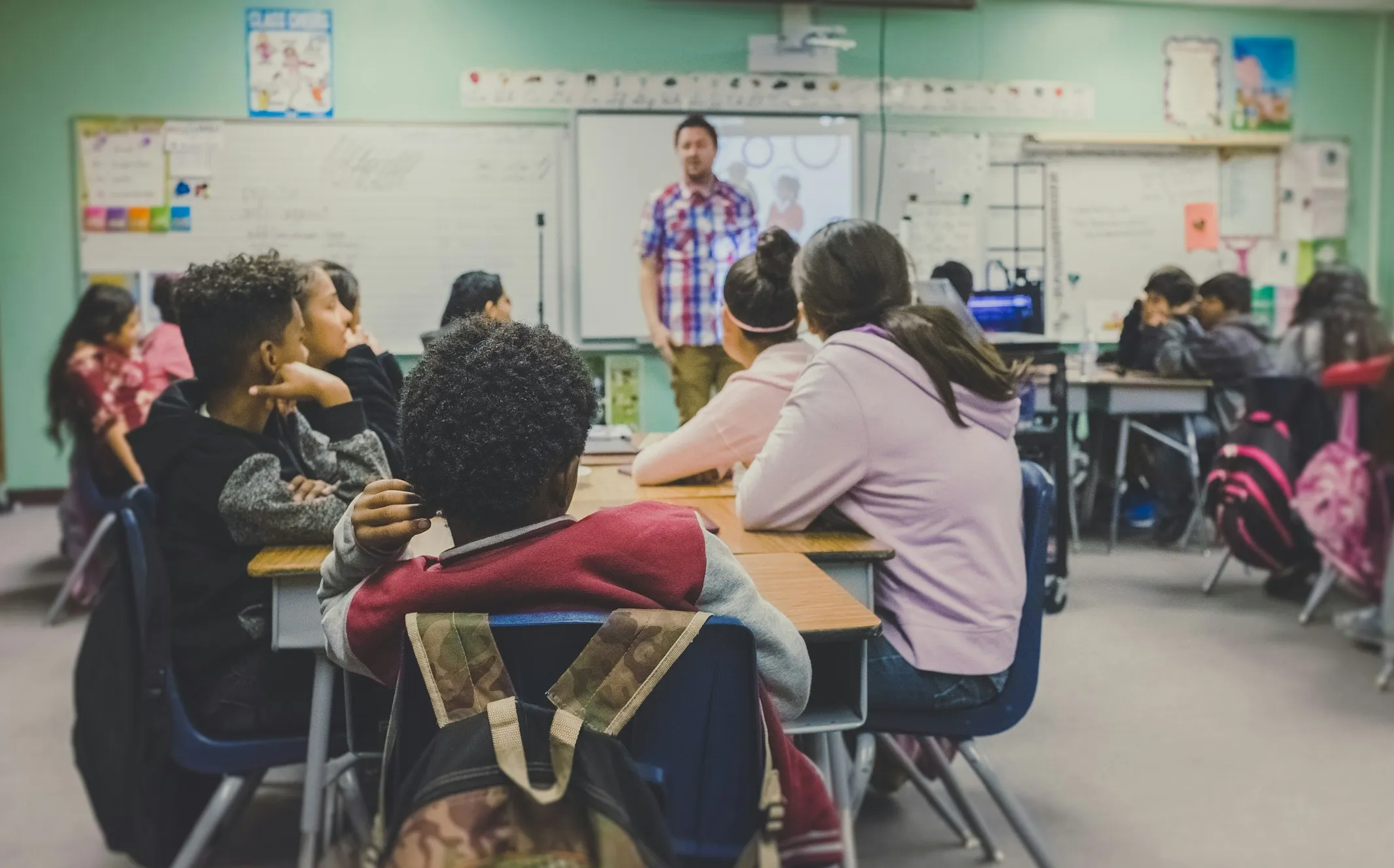 13 Things Schools Don’t Teach Anymore (That They Probably Should)