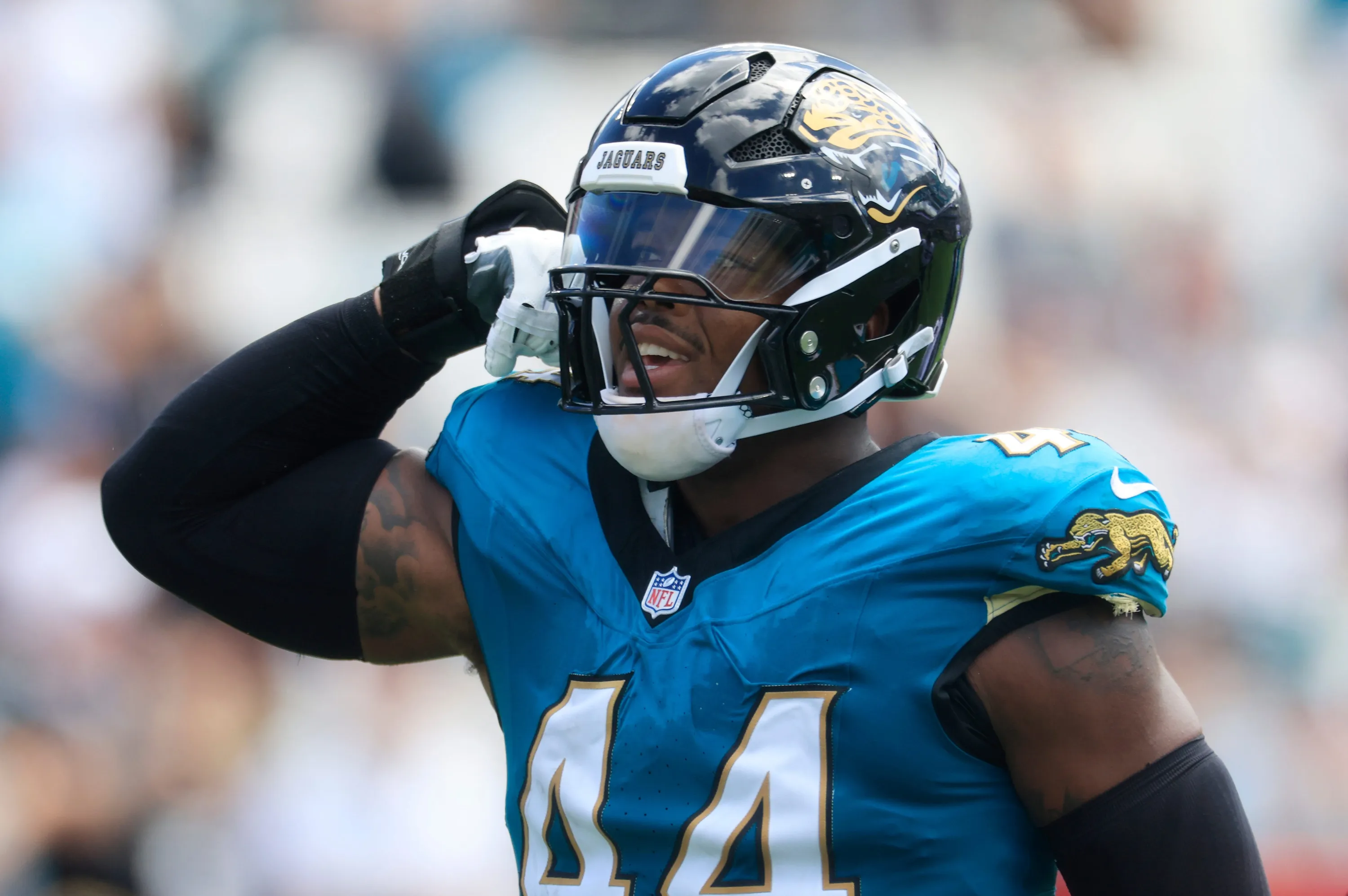 Jaguars’ Travon Walker Fined After Costly Ejection in Loss to Raiders