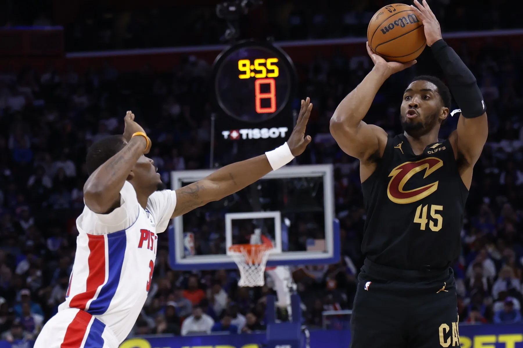 Donovan Mitchell Defends Evan Mobley After Cavaliers Drop Game 2