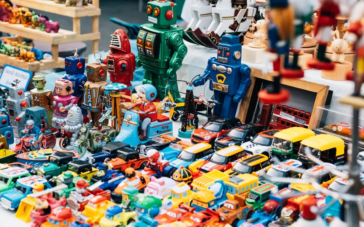 20 Toys Found in Every American Home in the ’80s