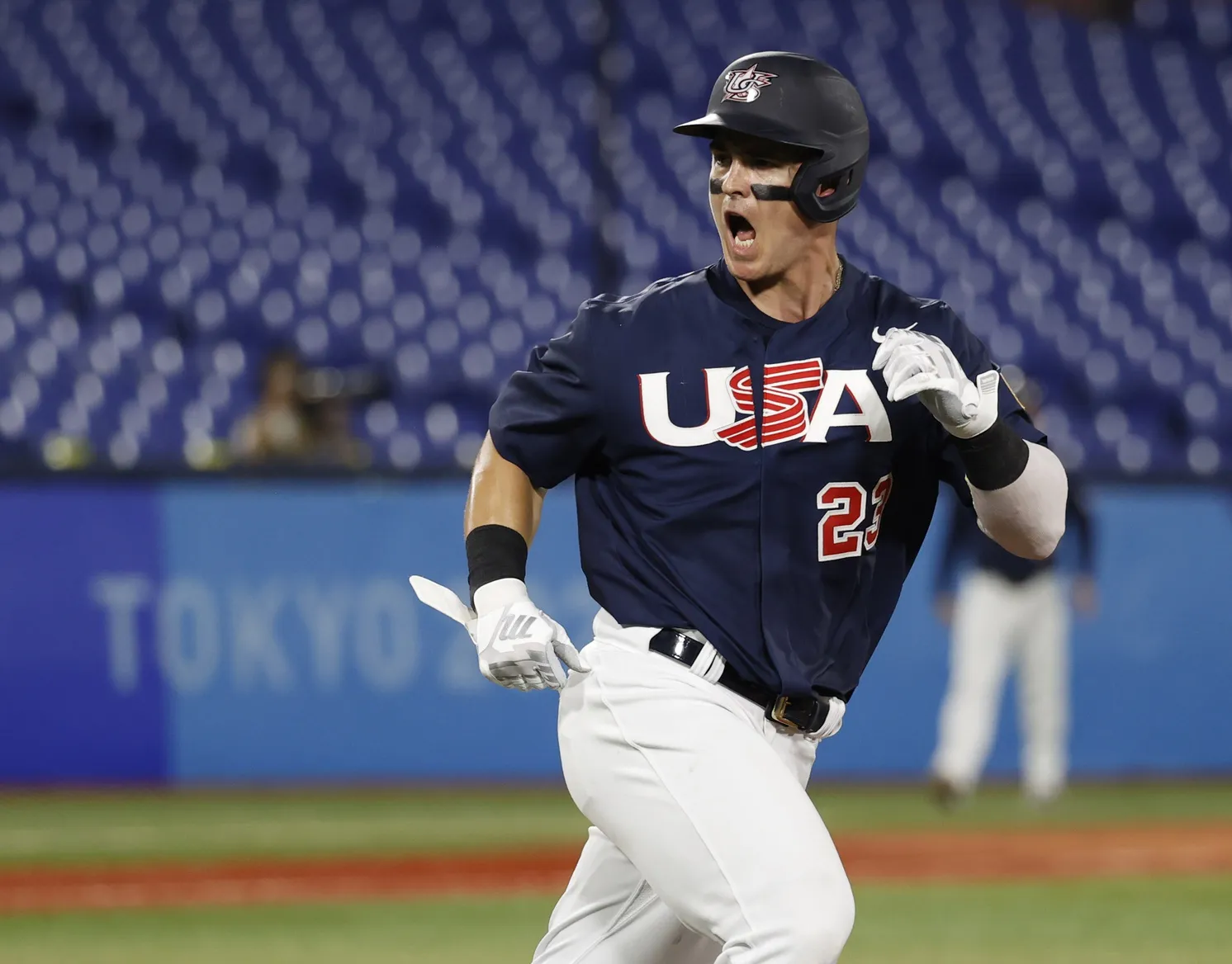 Cubs Face Early Spring Setback as Tyler Austin Sidelined