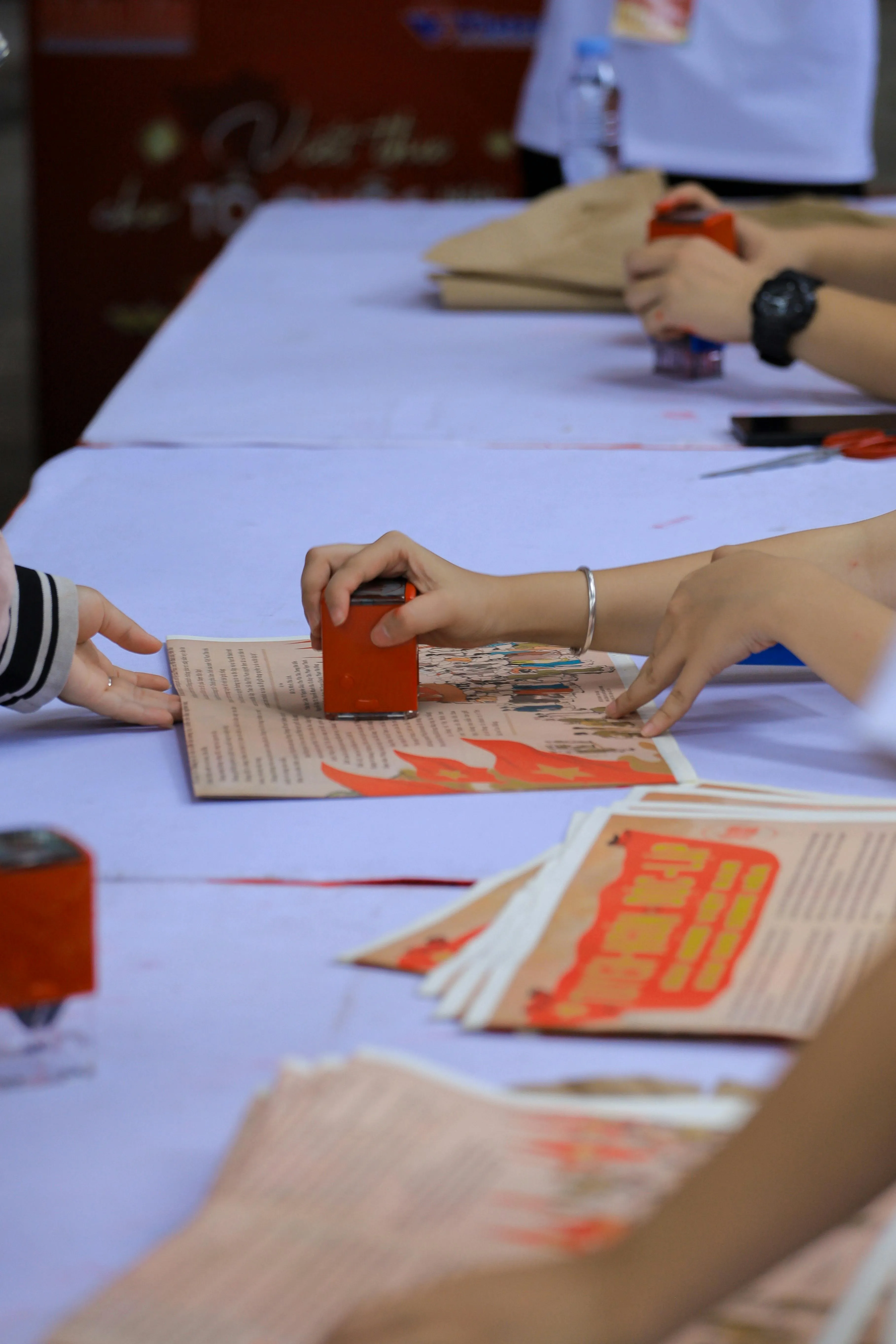 Hồng Quang Official on Pexels