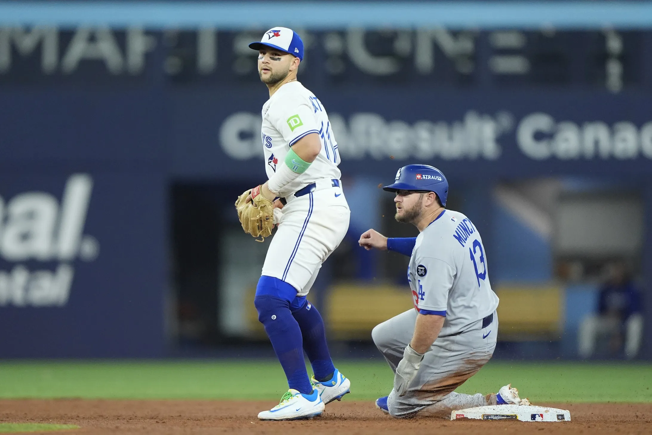 Bo Bichette Draws Interest from MLB Contenders in Free Agency