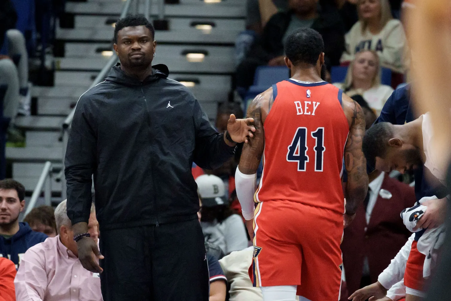 Draymond Green Calls Dejounte Murray the “True Leader” of the Pelicans Amid Injury Woes