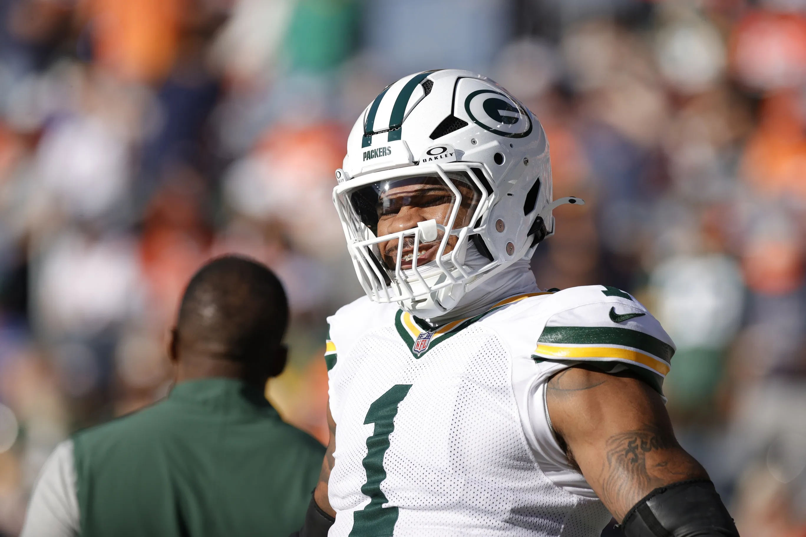 Packers, Broncos Face Early Tensions Ahead of Crucial Showdown