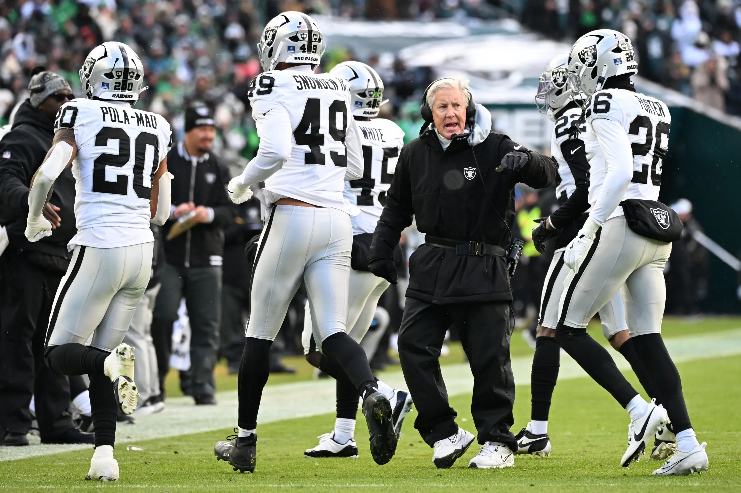 Raiders Overwhelmed by Eagles Despite Crosby’s Standout Performance