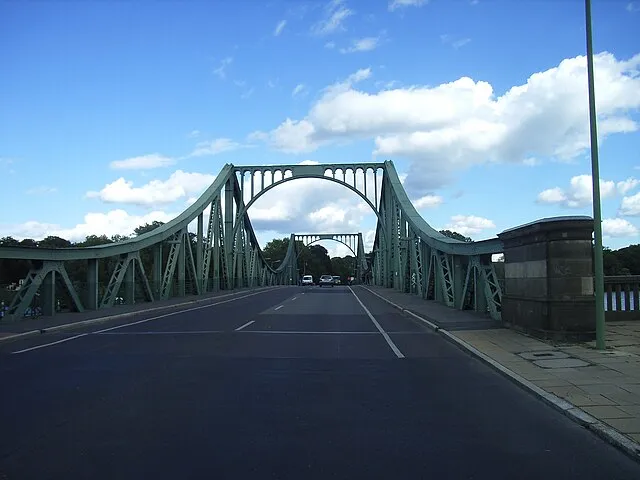 Torsten Henning on wikimedia