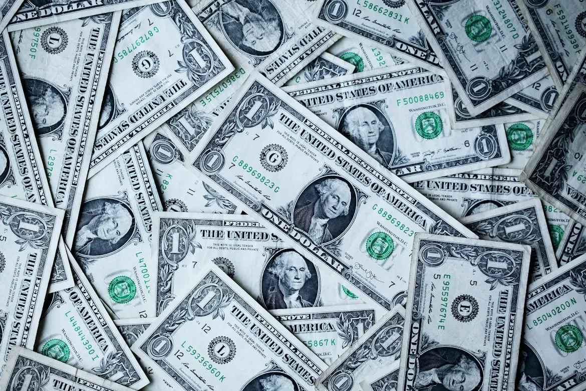Alexander Grey from Unsplash