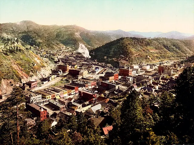 Detroit Publishing Co., from photo by H. R. Locke & Co. on wikimedia