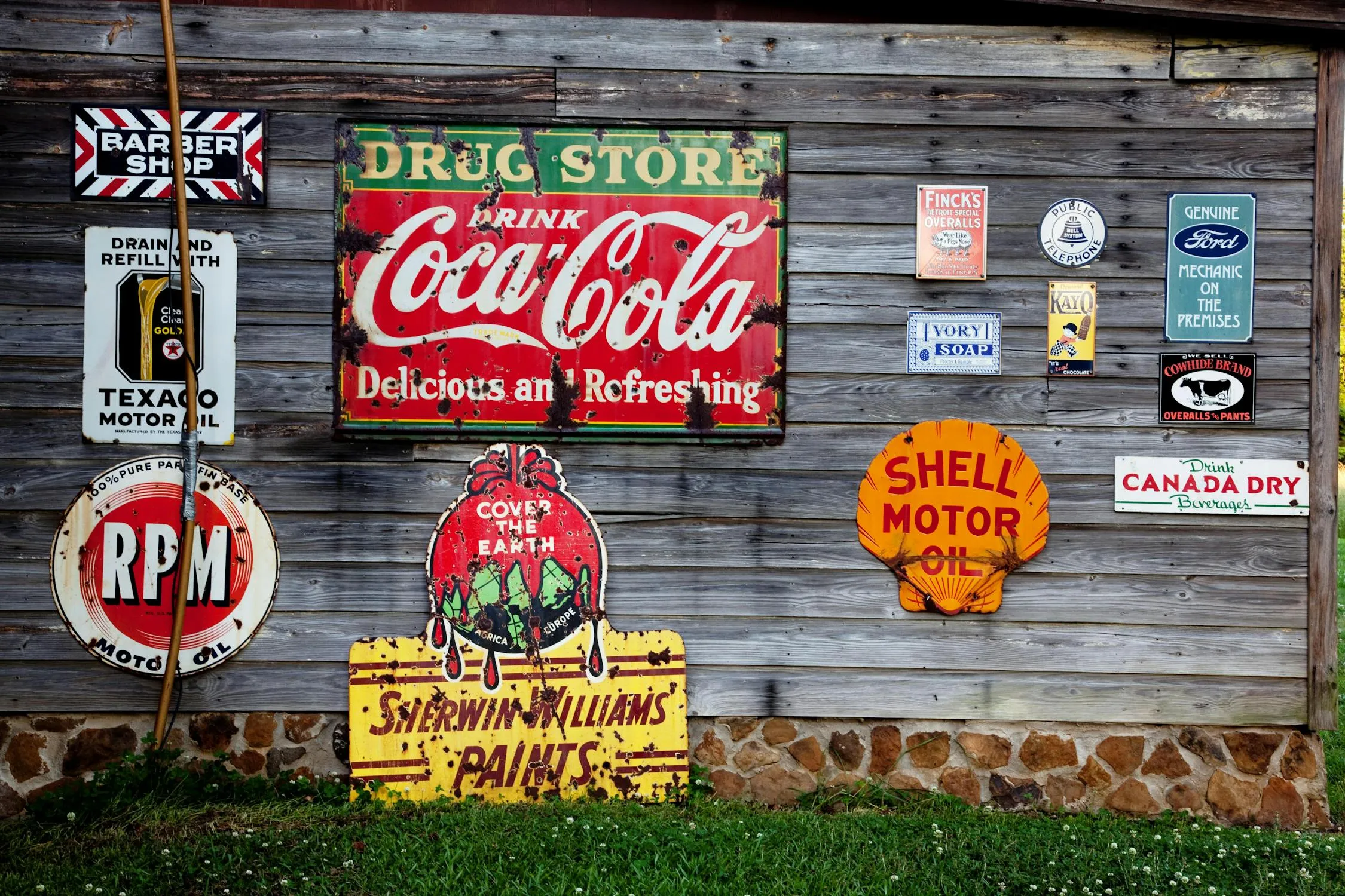 13 Old Ads That Would Be Lawsuits Today
