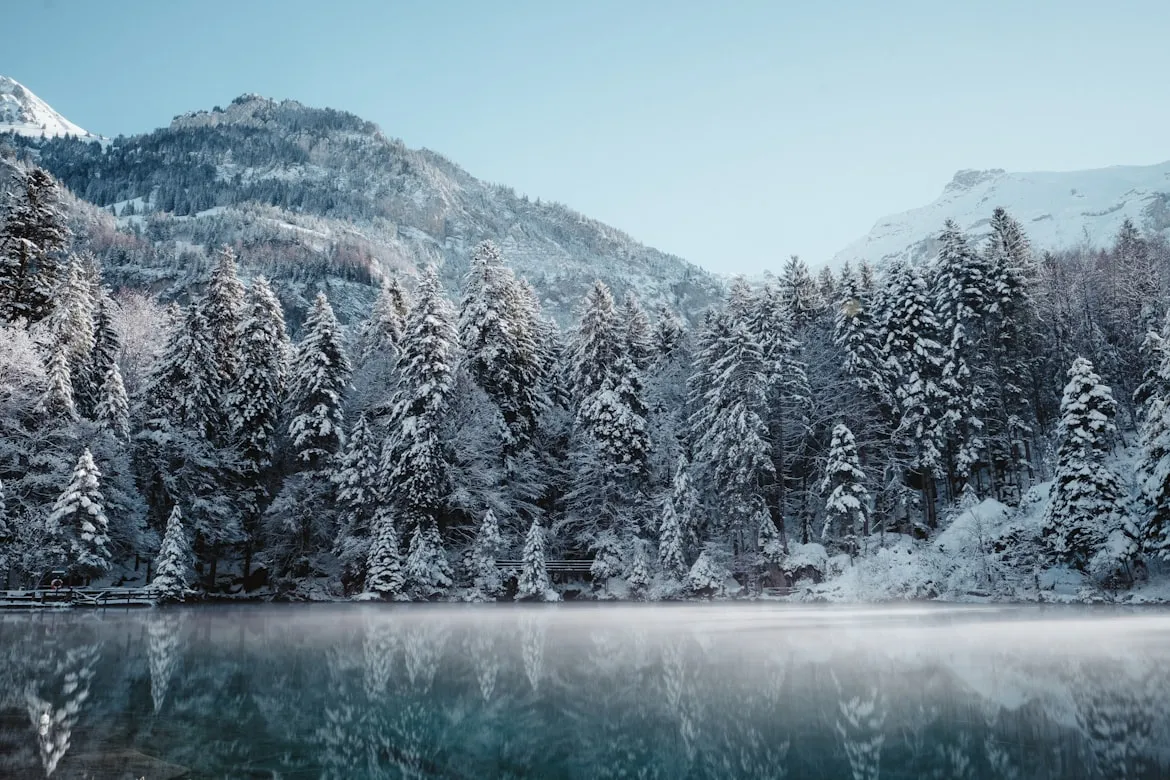 10 Winter Phenomena Observed Without Technology