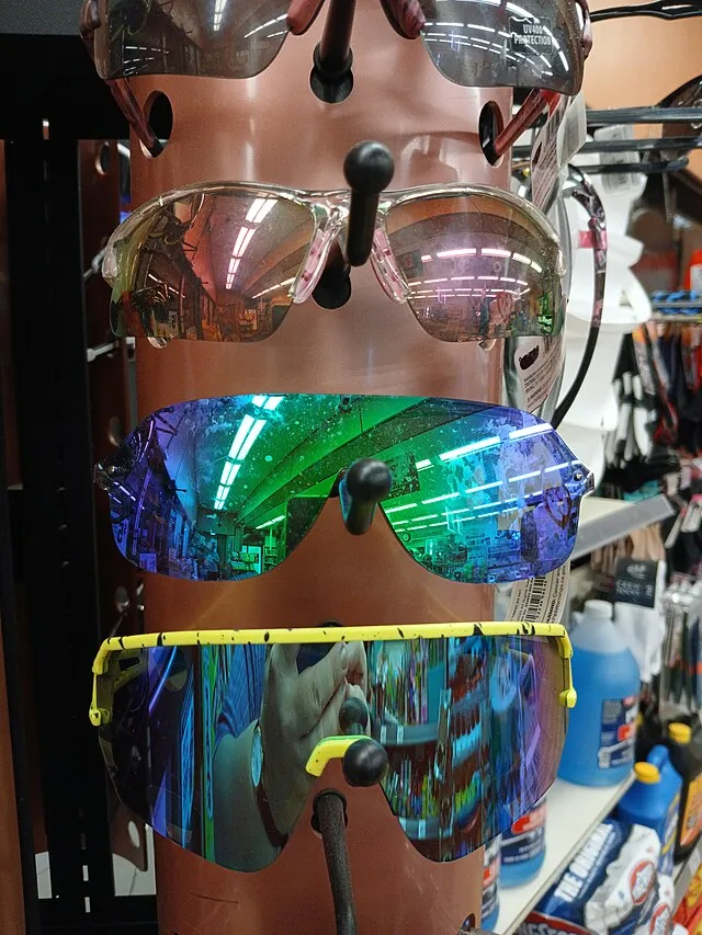 Ser Amantio di Nicolao on Wikimedia Commons 