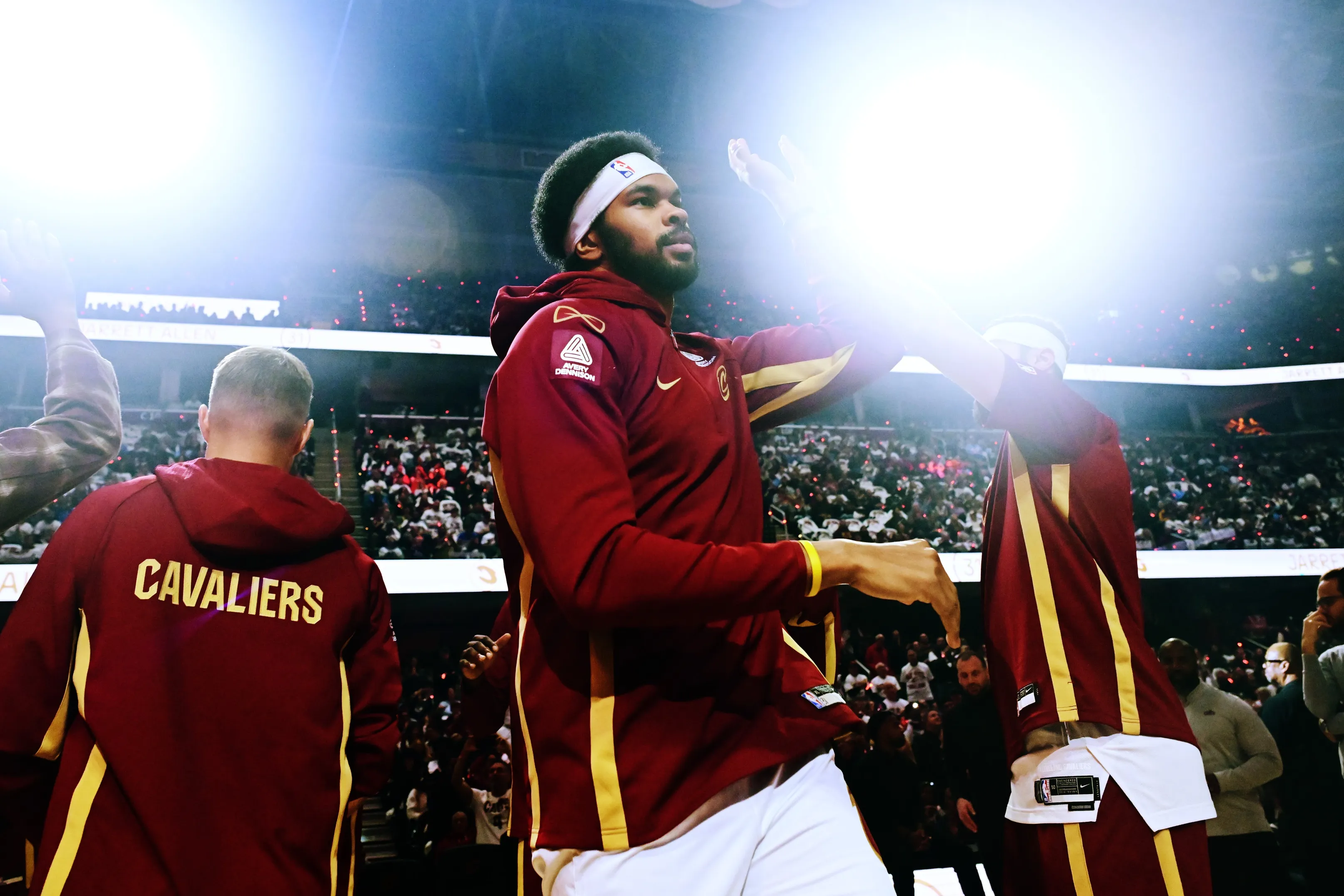 Cavaliers’ Jarrett Allen Questionable After Suffering Finger Fracture in Loss to Celtics