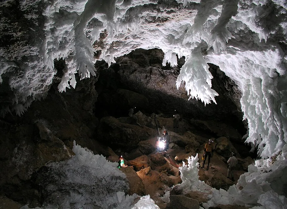 JYB Devot on Wikimedia Commons